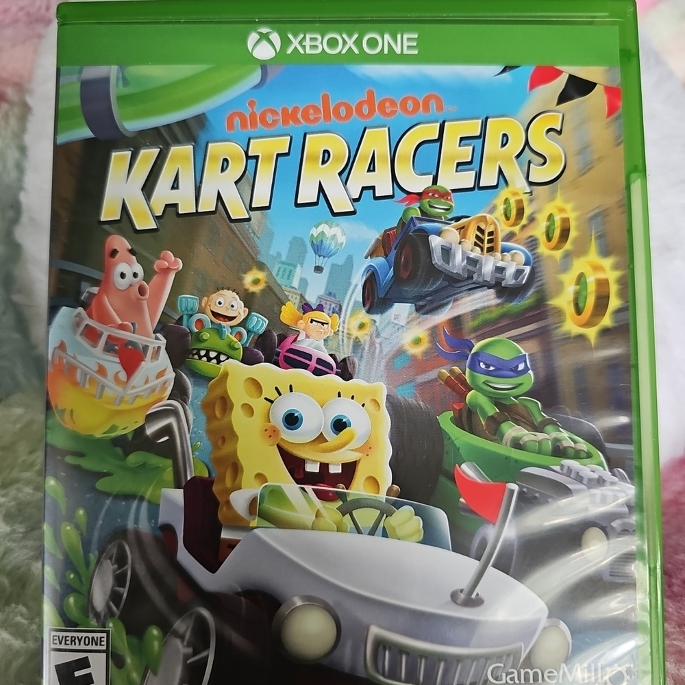 Nickelodeon Kart Racers for Xbox One - Green and Yellow Cover